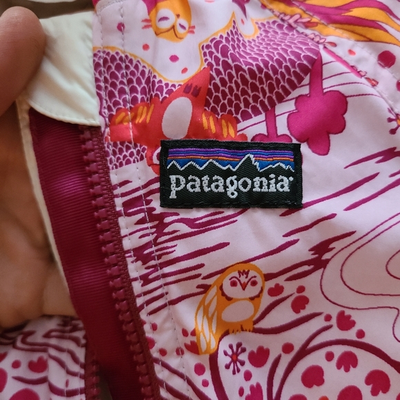 **sold** 6-12 month PATAGONIA Puffball Bunting Suit, reversible - Picture 2 of 14